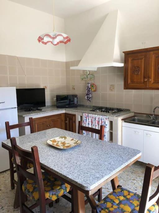 Casa Indipendente Zona Centrale La Maddalena  Eksteriør bilde